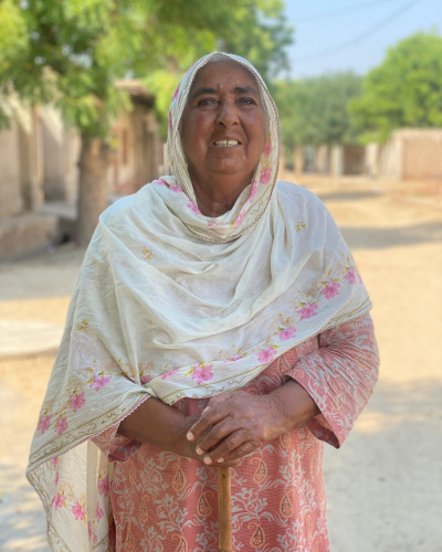 Irshaad Beghum, Village 208-9R, Fort Abbas, Cholistan